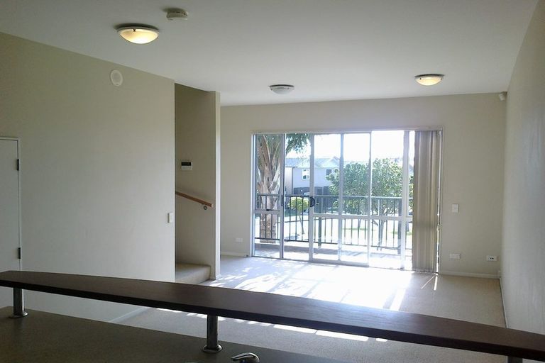 Photo of property in 11/29 Haven Drive, East Tamaki, Auckland, 2013