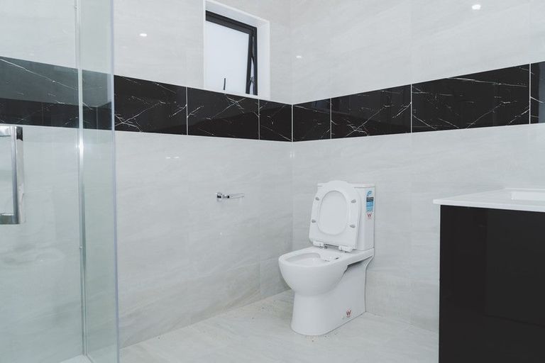 Photo of property in 79a Russell Road, Manurewa, Auckland, 2102