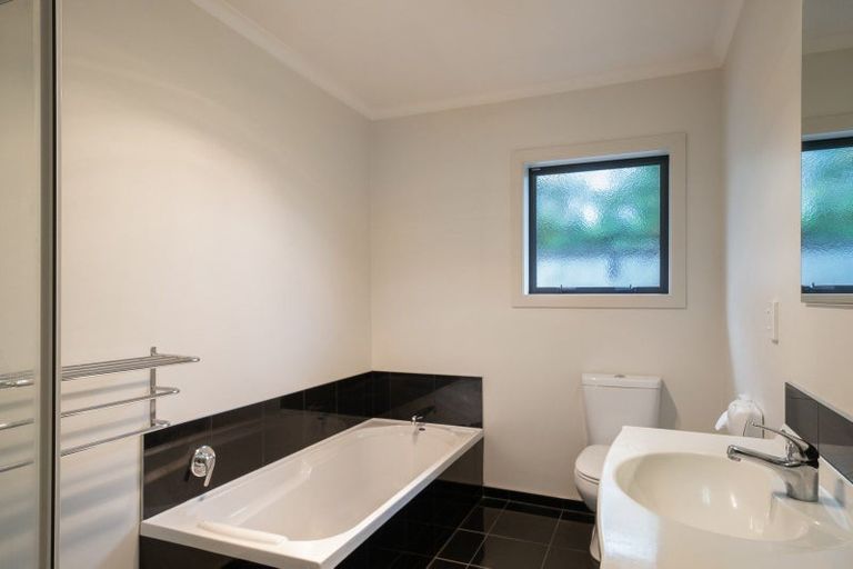 Photo of property in 619a Queen Street East, Levin, 5510