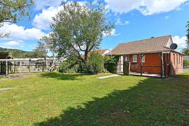 Photo of property in 164 Waddington Drive, Naenae, Lower Hutt, 5011