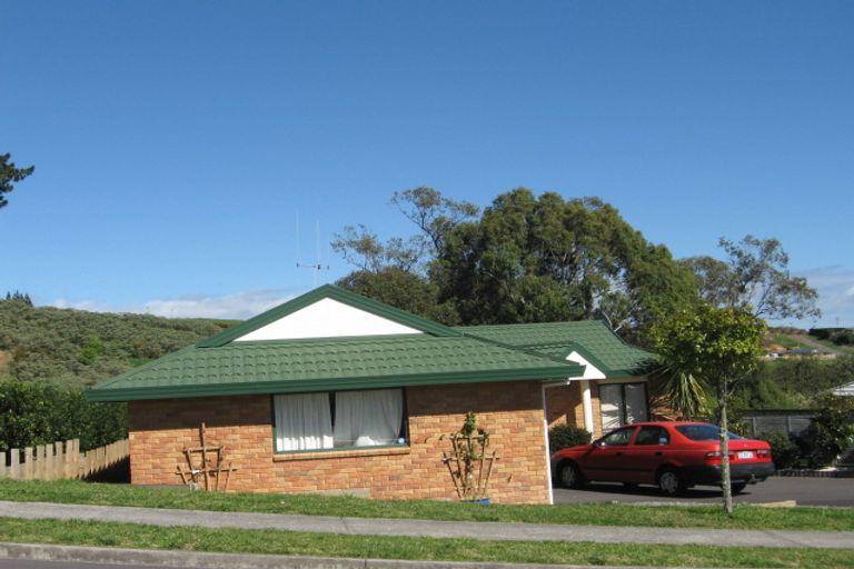 Photo of property in 112 Meander Drive, Welcome Bay, Tauranga, 3112