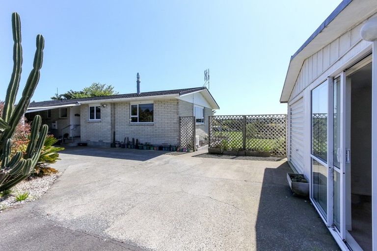 Photo of property in 309 Manutahi Road, Lepperton, New Plymouth, 4372
