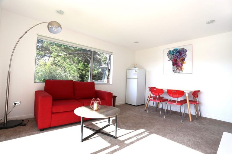 Photo of property in 104 Fairview Avenue, Fairview Heights, Auckland, 0632