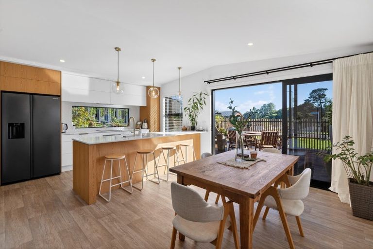 Photo of property in 14 Hayward Place, Ohauiti, Tauranga, 3112