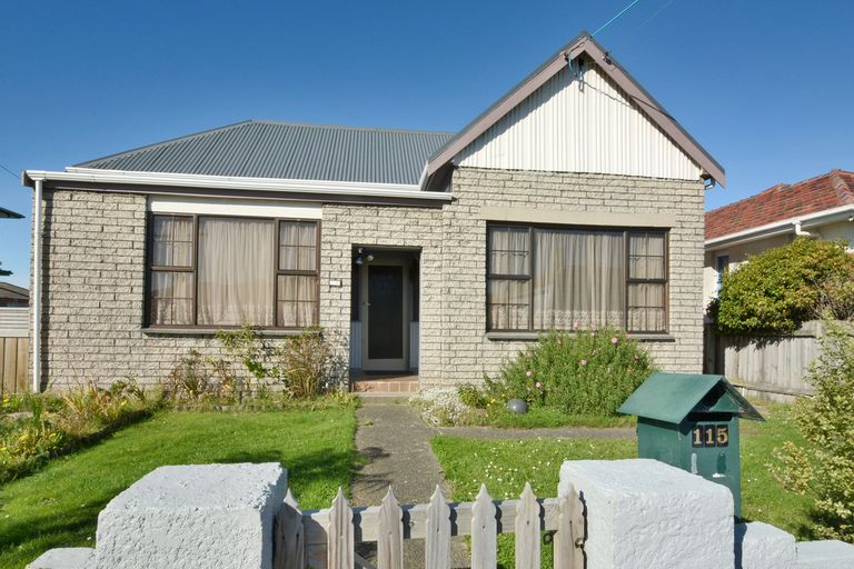 Photo of property in 115 Macandrew Road, South Dunedin, Dunedin, 9012