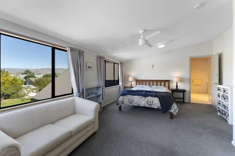 Photo of property in 14 Orient Street, Cromwell, 9310