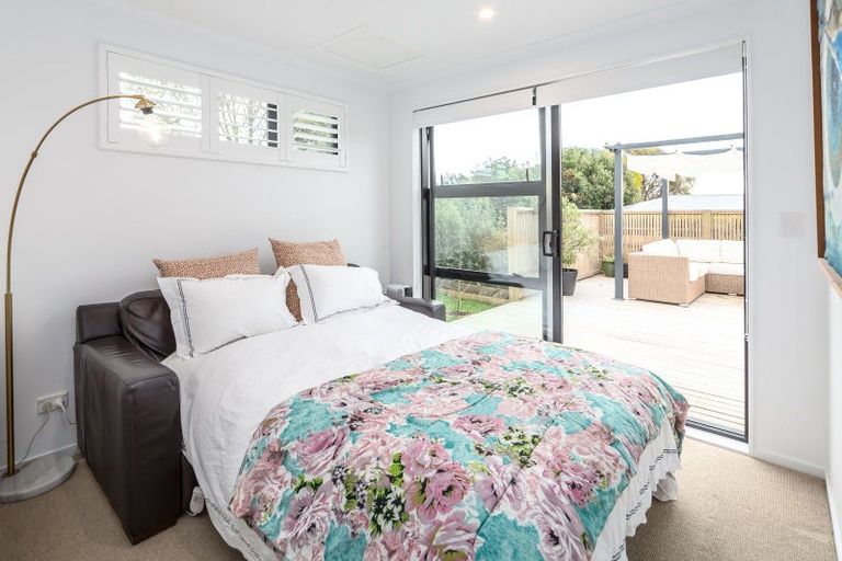 Photo of property in 6 Wilson Way, Martinborough, 5711