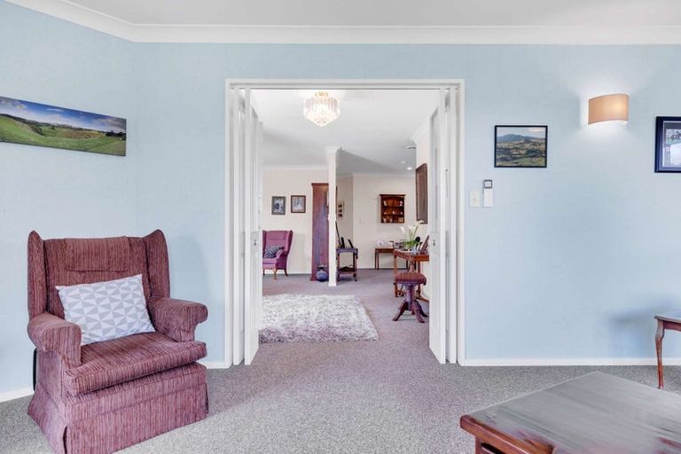 Photo of property in 33 Carter Drive, Pomare, Rotorua, 3015