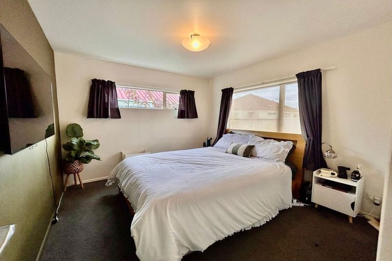 Photo of property in 45 Bedford Road, Marewa, Napier, 4110