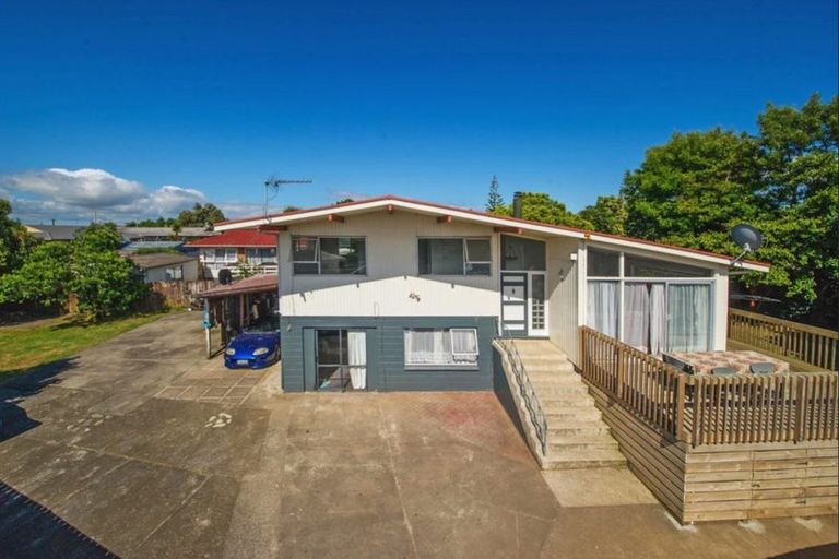 Photo of property in 6 Minton Place, Manurewa, Auckland, 2102