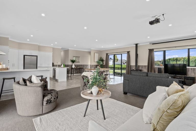 Photo of property in 154b Belk Road South, Omanawa, 3173