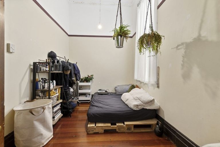 Photo of property in 38 Pirie Street, Mount Victoria, Wellington, 6011