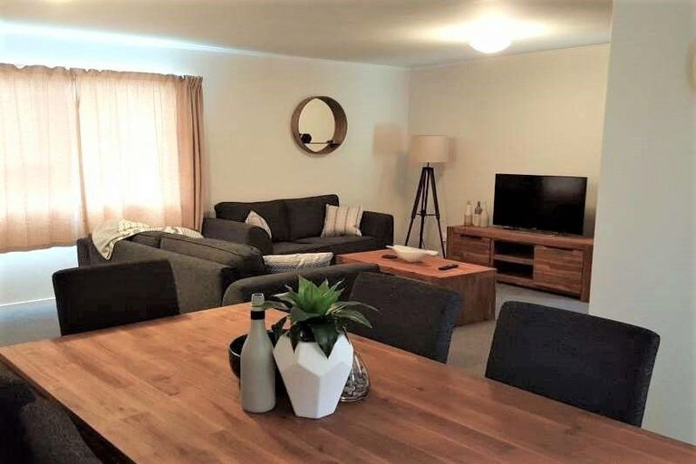 Photo of property in 19 Staithes Drive North, Whitby, Porirua, 5024