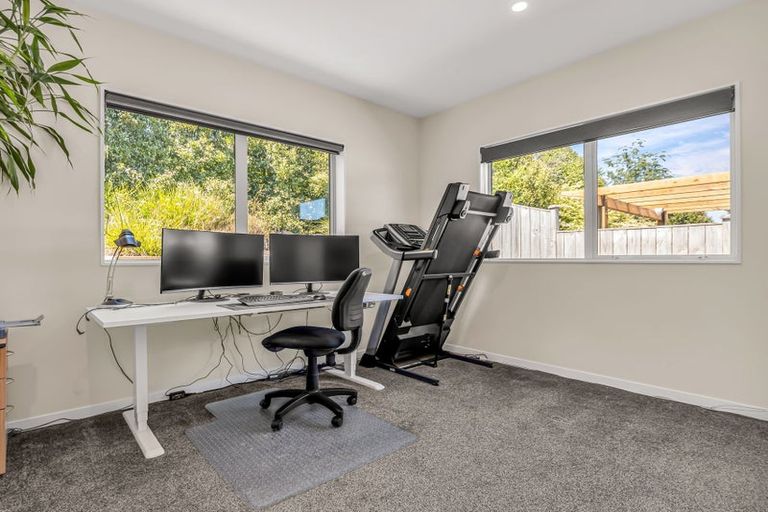 Photo of property in 21 Jeroboam Loop, Kumeu, 0810