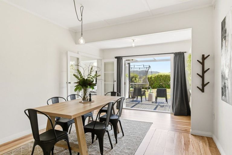 Photo of property in 24 Pembroke Road, Northland, Wellington, 6012