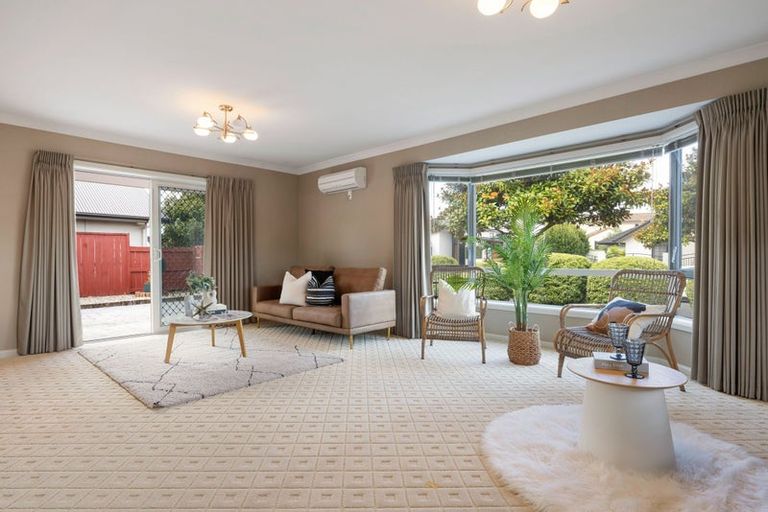 Photo of property in 28 The Esplanade, Huntington, Hamilton, 3210