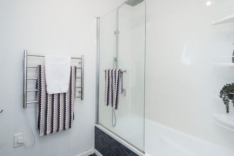 Photo of property in 9 Guy Place, Melville, Hamilton, 3206