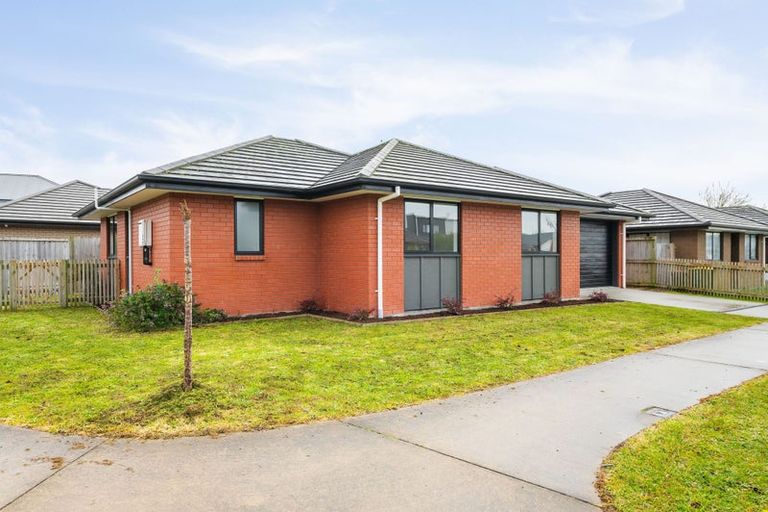 Photo of property in 18 Haddonstone Avenue, Rototuna North, Hamilton, 3210
