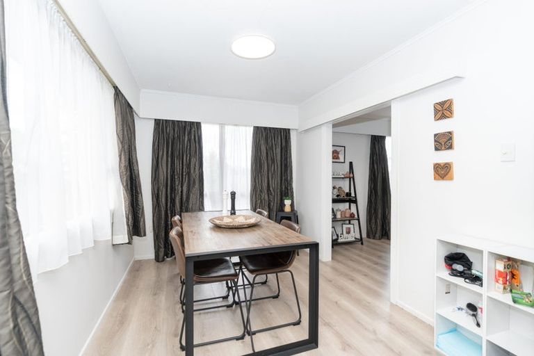 Photo of property in 54 Morrow Avenue, St Andrews, Hamilton, 3200