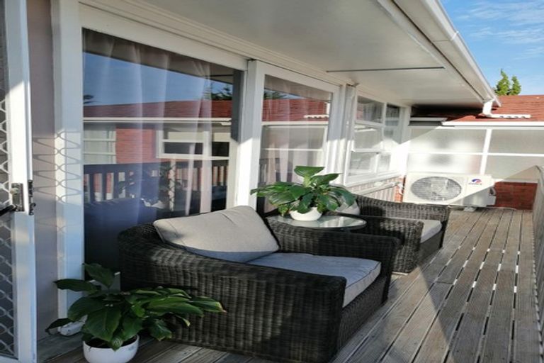 Photo of property in 3/240 Hurstmere Road, Takapuna, Auckland, 0622