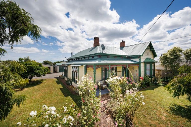 Photo of property in 24 Lytton Street, Feilding, 4702