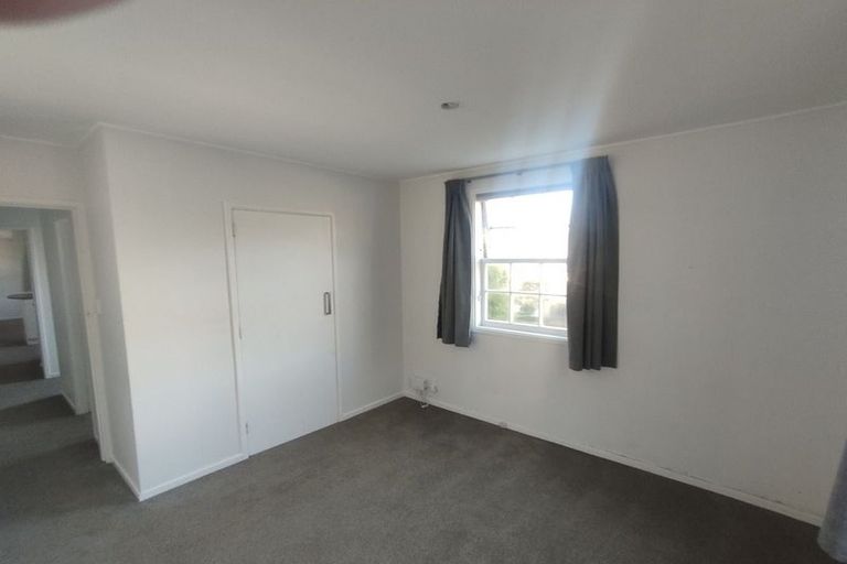 Photo of property in 24 Thurleigh Grove, Karori, Wellington, 6012