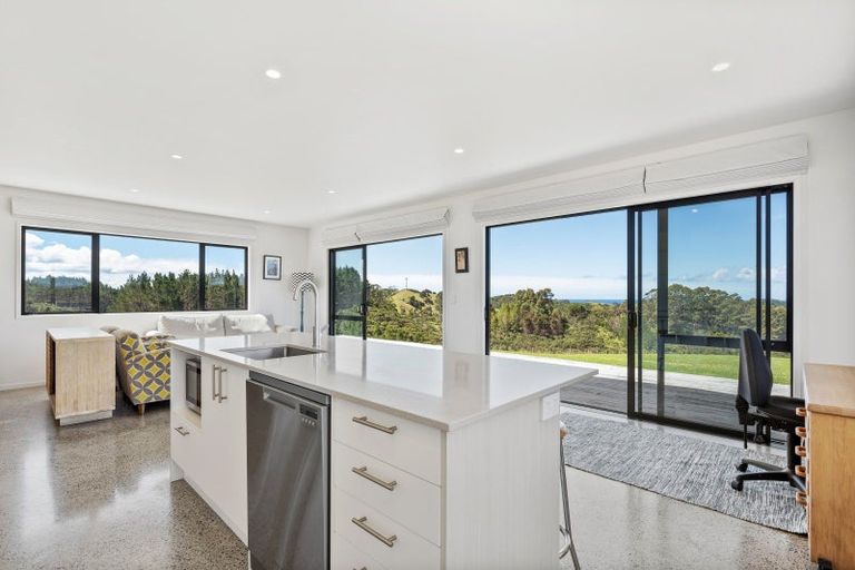 Photo of property in 158 Clements Road, Matapouri, Whangarei, 0173