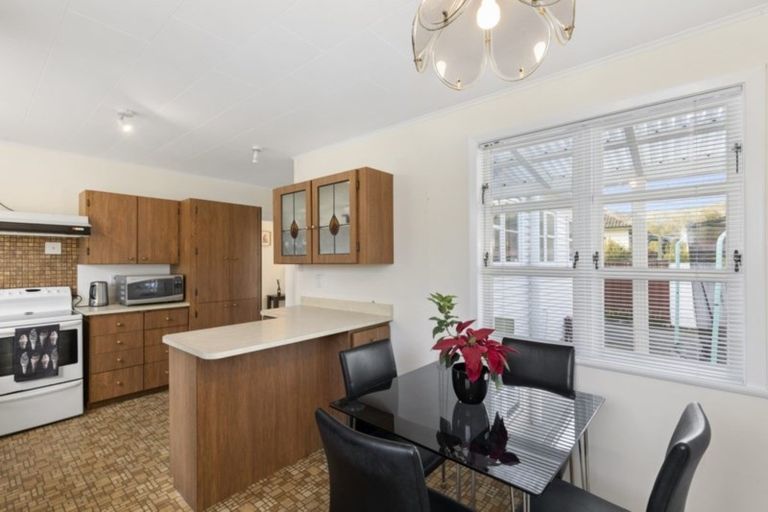 Photo of property in 28 Pilcher Crescent, Naenae, Lower Hutt, 5011