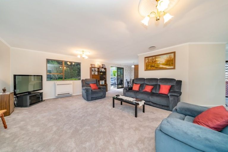 Photo of property in 15 Alleyne Court, Brown Owl, Upper Hutt, 5018