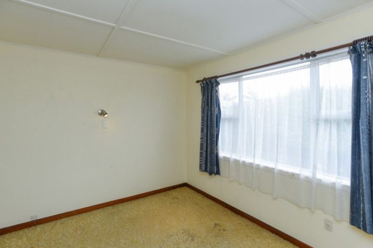 Photo of property in 1b Yeo Place, Taradale, Napier, 4112