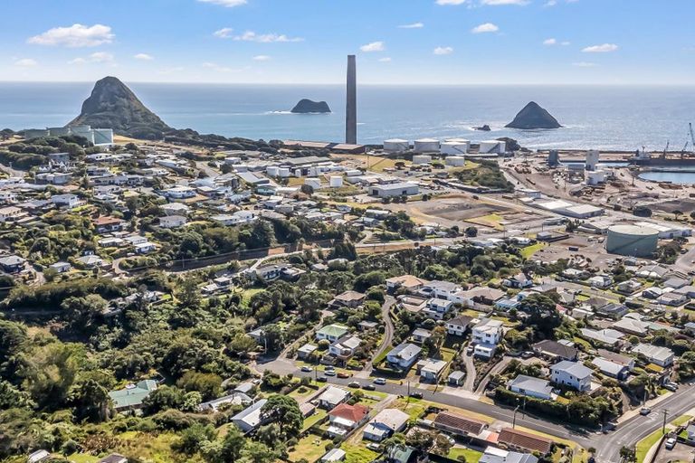 Photo of property in 9 Parris Street, Moturoa, New Plymouth, 4310