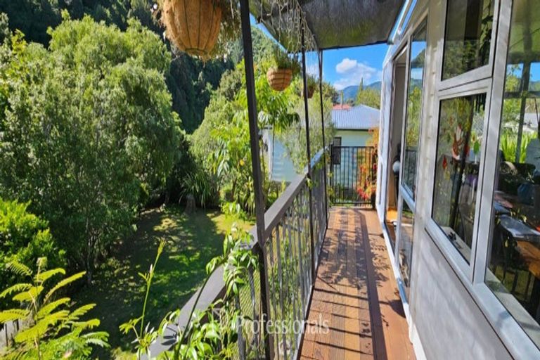 Photo of property in 36 Black Beech Street, Birchville, Upper Hutt, 5018