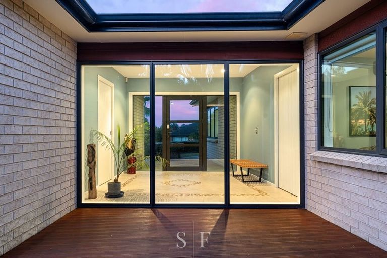 Photo of property in 22 Fairway Oaks Drive, Waikanae Beach, Waikanae, 5036