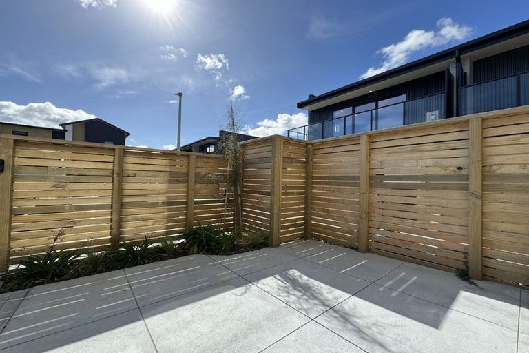 Photo of property in 1 Te Ara O Papatahi, Wainuiomata, Lower Hutt, 5014