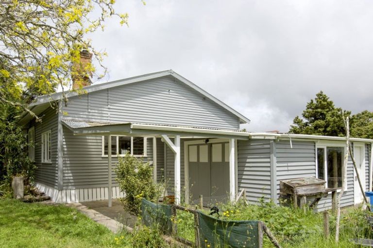 Photo of property in 1 Old Mill Road, Donnellys Crossing, Dargaville, 0379