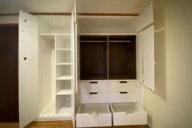 Photo of property in 30 Howard Road, Point Howard, Lower Hutt, 5013