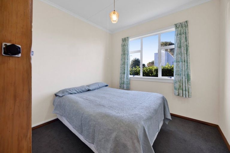 Photo of property in 62 Gisborne Terrace, Opunake, 4616
