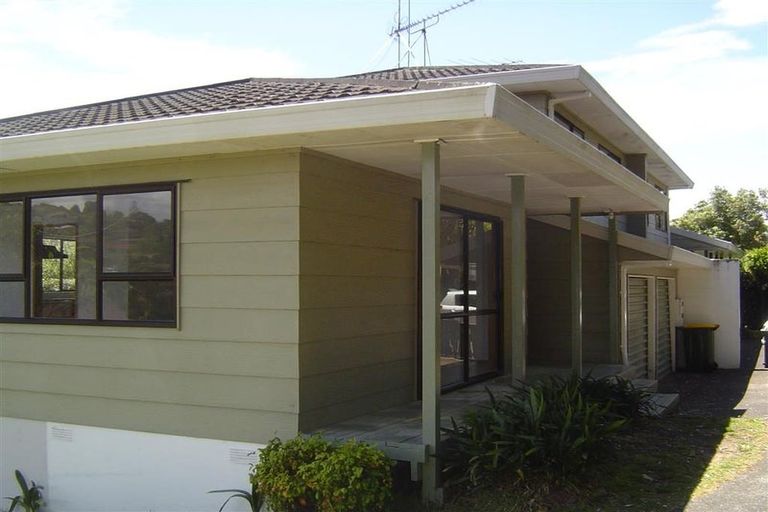 Photo of property in 1/31 Acacia Road, Torbay, Auckland, 0632