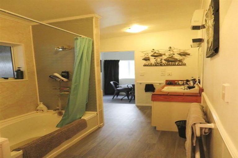 Photo of property in 45 Tokanui Gorge Road Highway, Gorge Road, Invercargill, 9875