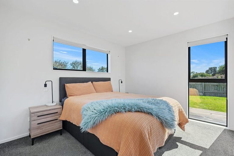 Photo of property in 18 Taupata Lane, Helensville, 0800