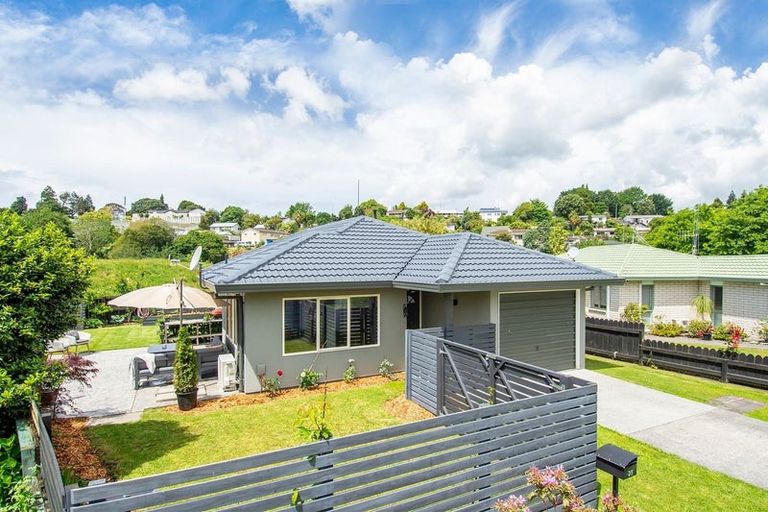 Photo of property in 25 Sunvale Place, Gate Pa, Tauranga, 3112