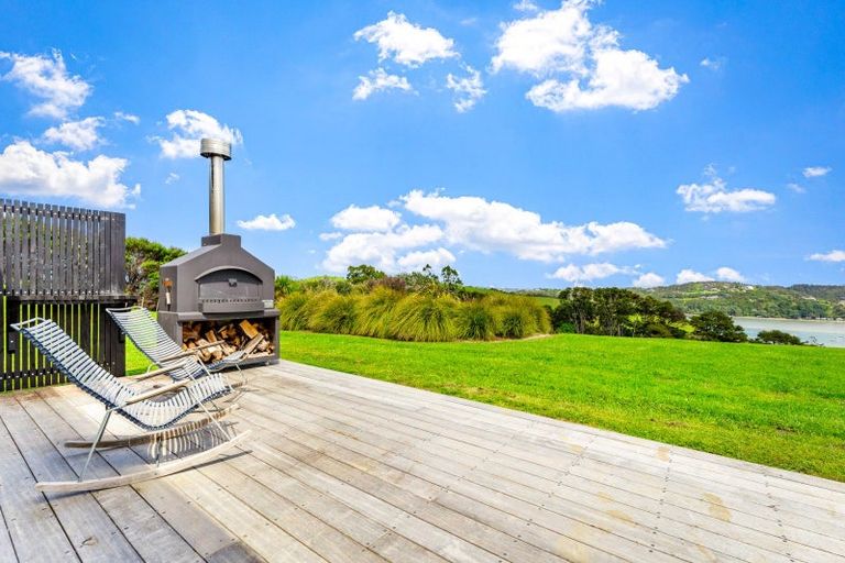 Photo of property in 79 Bishop Lane, Tawharanui Peninsula, Matakana, 0986