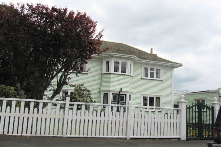 Photo of property in 120 Liverpool Street, Whanganui, 4500