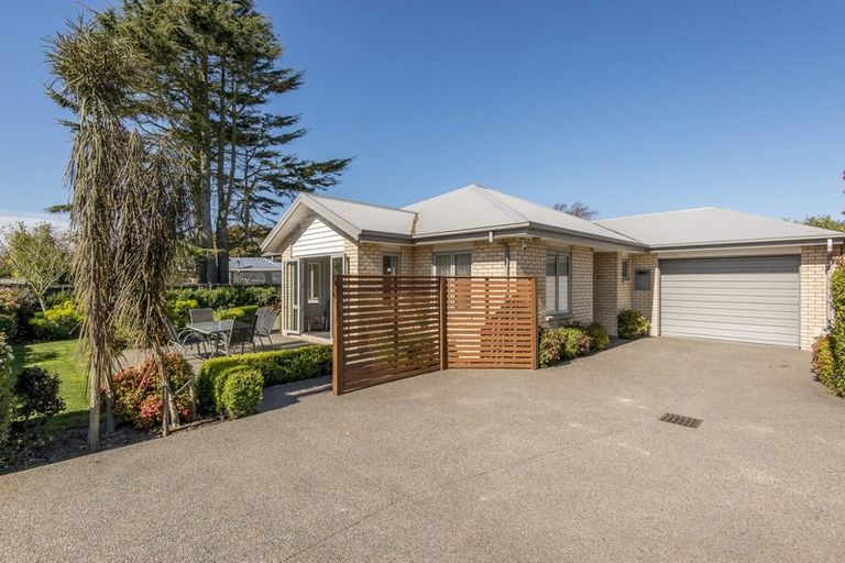 Photo of property in 16a Epsom Road, Sockburn, Christchurch, 8042