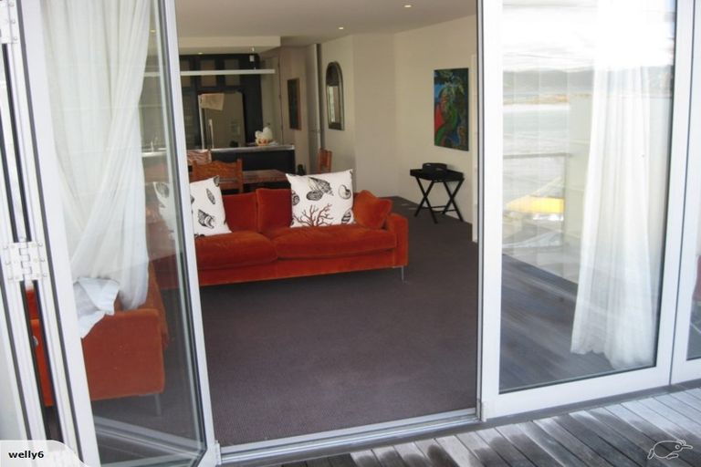 Photo of property in 491 Karaka Bay Road, Karaka Bays, Wellington, 6022