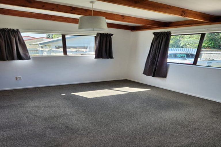Photo of property in 9 Churchill Terrace, Waiuku, 2123