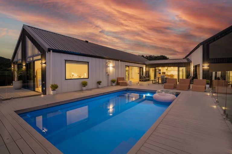 Photo of property in 5 Joyce Harsant Place, Cooks Beach, 3591