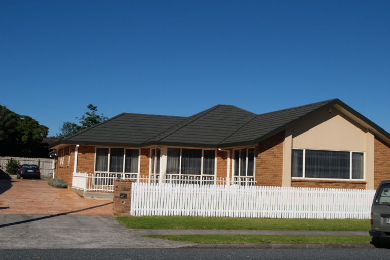 Photo of property in 38 Millhouse Drive, Northpark, Auckland, 2013