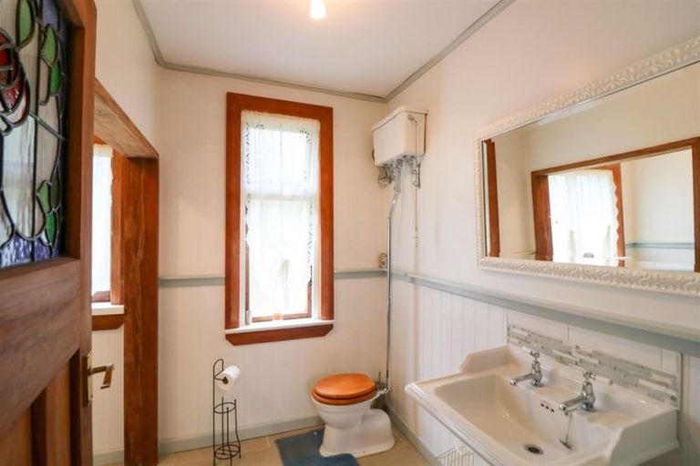 Photo of property in 4 Hertnon Street, West End, Timaru, 7910