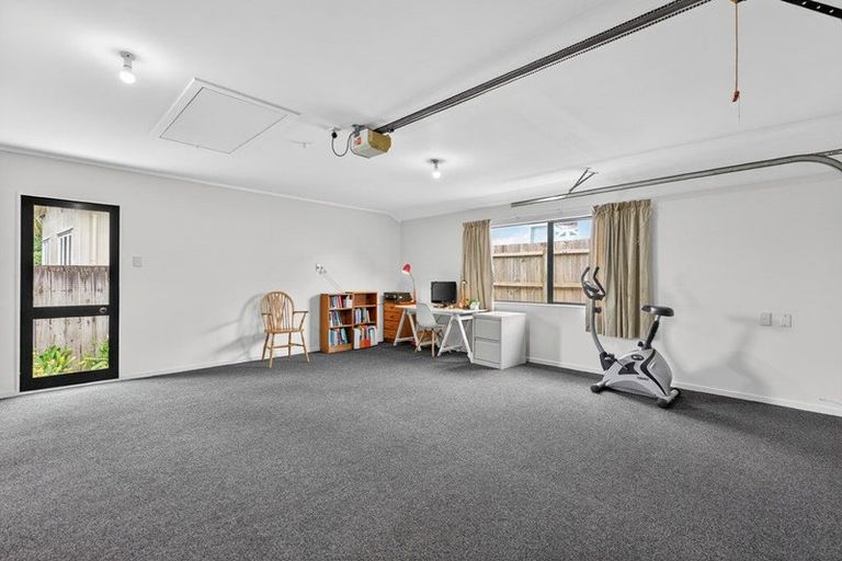 Photo of property in 51a Glendale Road, Glen Eden, Auckland, 0602